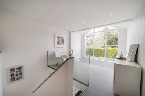 1363692-1-68e51fd...