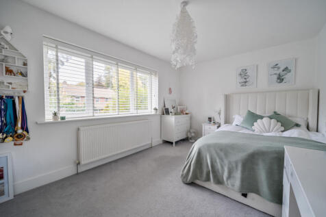 1363692-4-68e520e...