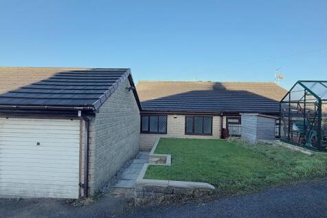 Rear Garden &amp; Garage
