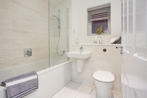 Aspen_40 family bathroom