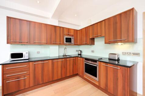 3 25 Emperors  Kitchen.jpg