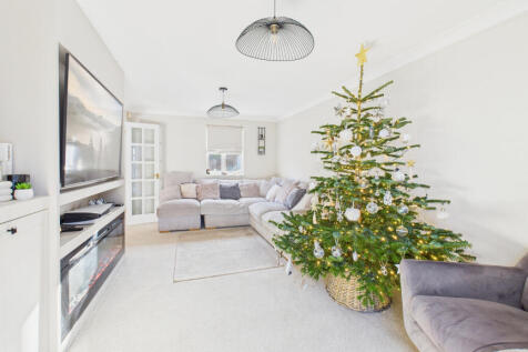 CAM04968G0-PR0080-STILL002