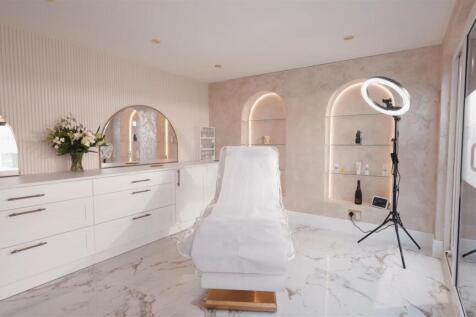 Clinic Scene 16x9(2) (1).jpg