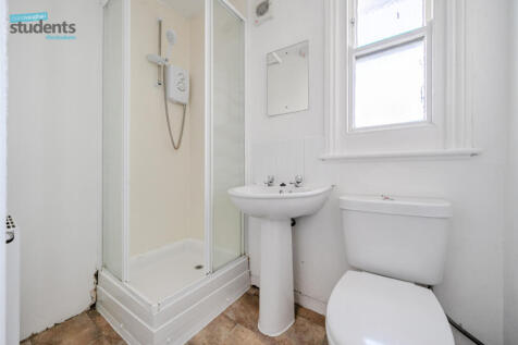 e04d64d7-c6a7-420...