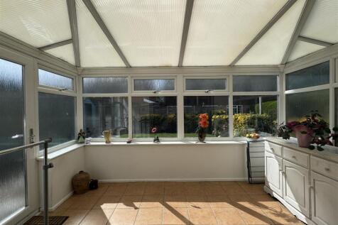 Conservatory/Dining Room