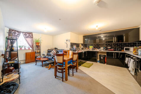 1358320-5-68d3c5d...