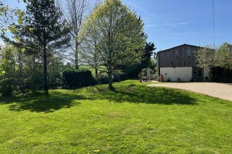 Front lawns and barn v.jpg