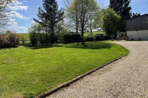 Front garden 2.jpg