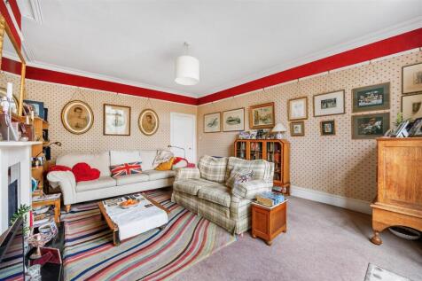 36 Buxton Gardens-4.jpg