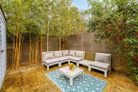 Birkbeck Grove-10.jpg