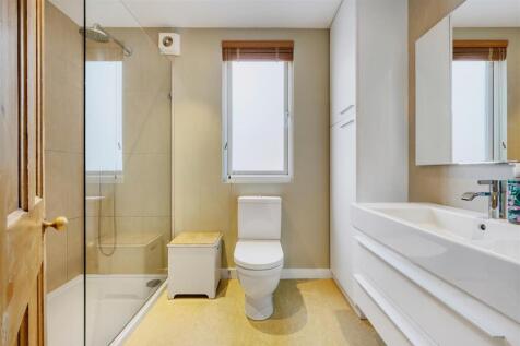 41 Birkbeck Grove-18m.jpg