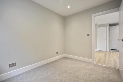 AW - Flat 2, Buckingham Place - Bedroom Angle1 (1)