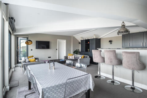 November 2025 JR (24).jpg