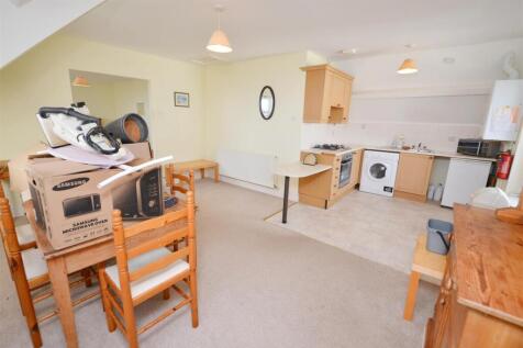 Kitchen &amp; Dining Room