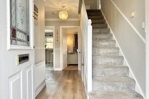 Entrance Hallway/Stairwell