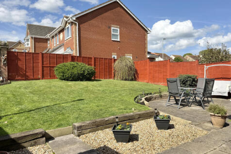 Rear Enclosed Garden