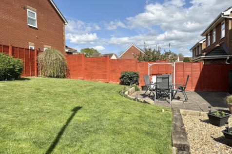 Rear Enclosed Garden