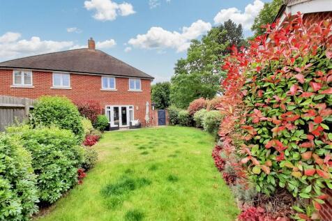 Rear garden 1 new.jpg