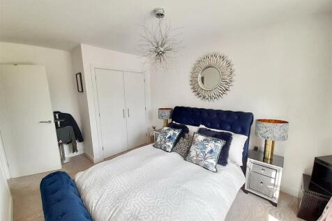 Bedroom 2a new.jpg