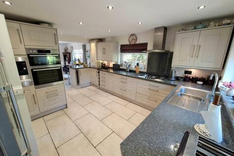 Kitchen / breakfast room
