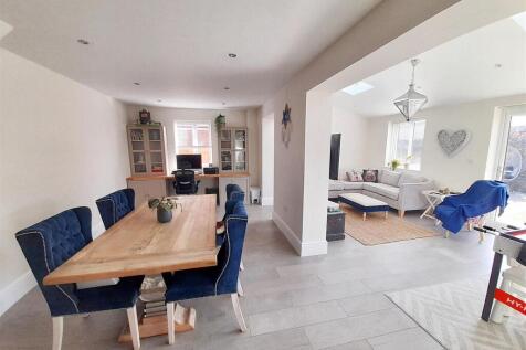 Dining family room new MS.jpg