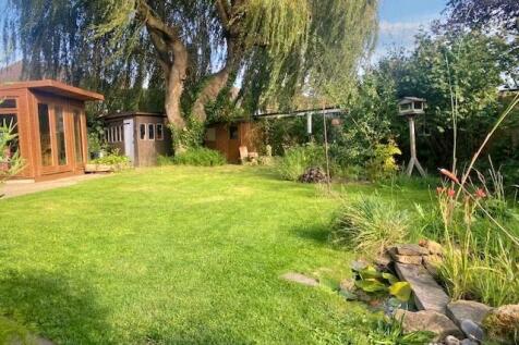 Rear garden (6) new.jpg