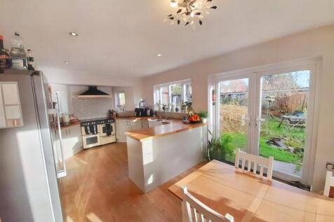 Kitchen dining room 3 new.jpg