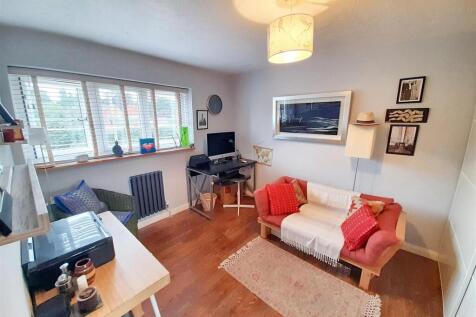 Bedroom 4 - first floor