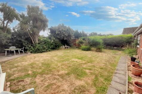 Rear garden 7 new.jpg