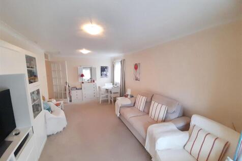 Living dining room 3 new.jpg