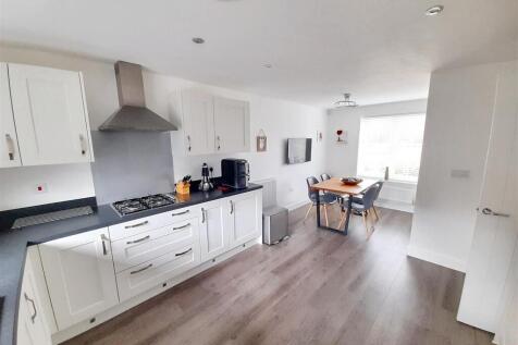 Kitchen dining room 1 new.jpg