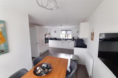 Kitchen dining room new.jpg