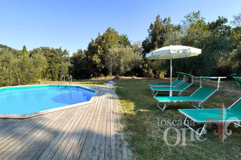 0157CASALE OLIVETO.j