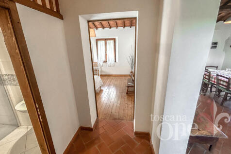 0196CASALE OLIVETO.j