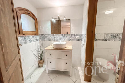 0130CASALE OLIVETO.j