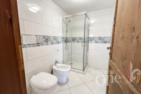 0133CASALE OLIVETO.j