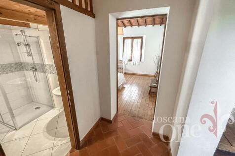 0197CASALE OLIVETO.j