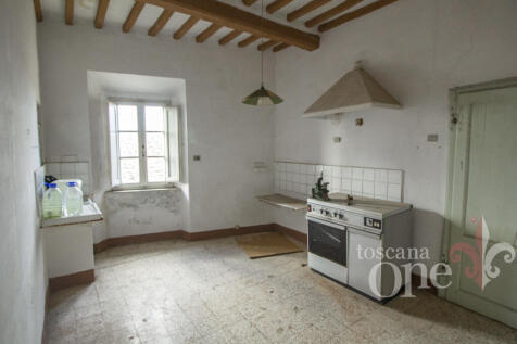 Palazzo Serrazzano23