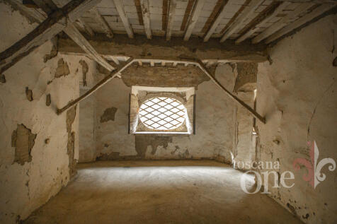 Palazzo Serrazzano32