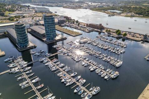 Chatham MAritime Marina.....jpg