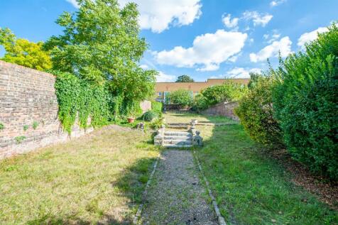 Walled Garden.jpg