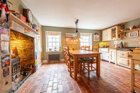 Kitchen-Breakfast Room...jpg