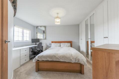 Bedroom 2.jpg