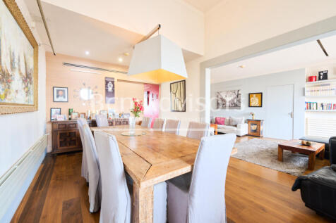 impresionante-atico-con-terrazas-cupula-y-pisci...