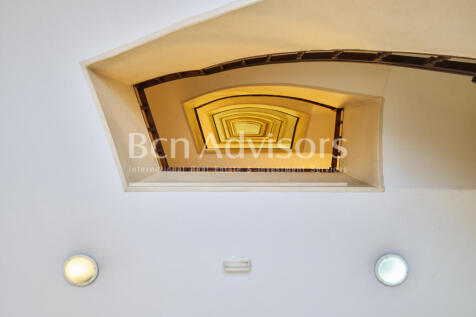 impresionante-atico-con-terrazas-cupula-y-pisci...