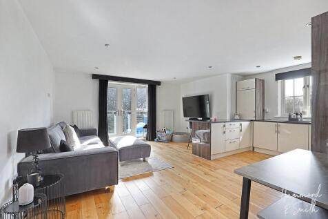 Open Plan Kitchen / Living / Dining