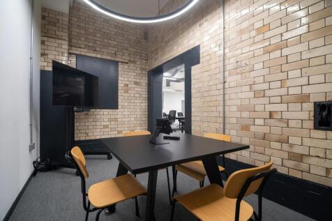 Ground Floor Fitted Suite