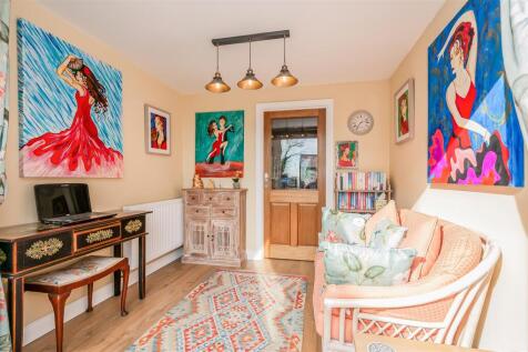 SITTING/ GARDEN ROOM
