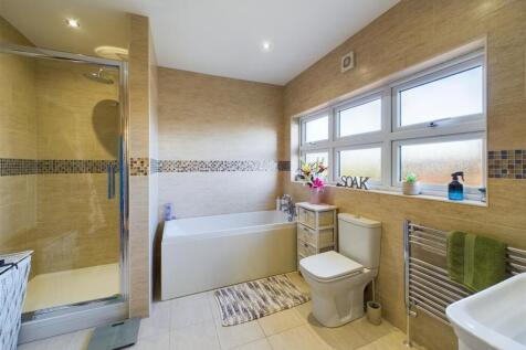 JACK AND JILL BATHROOM