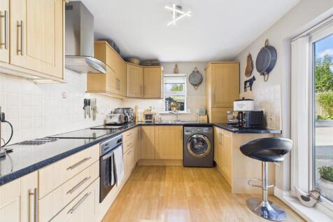 KITCHEN/DINING/LIVING